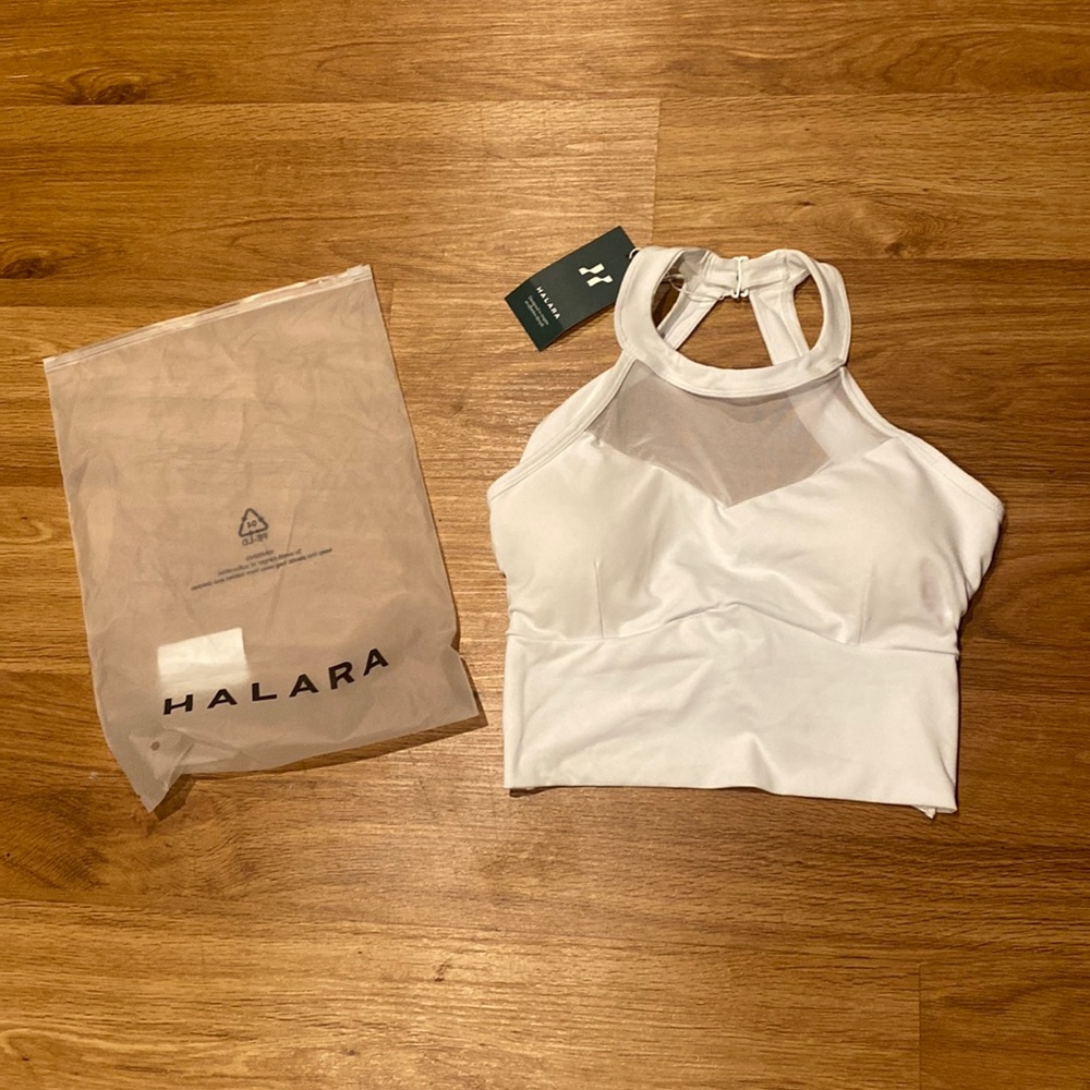 HALARA white athletic crop top